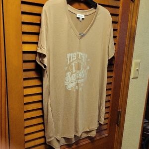 Freshman "Tis The Season" Football Tan V-Neck T-Shirt Short Sleeve Size XL